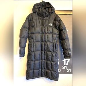 THE NORTH FACE Long black  Puffer Down Jacket Small